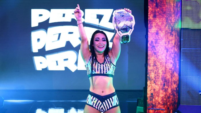 Roxanne Perez Net Worth and Career