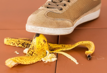 Foot slipping on a banana peel, illustrating evidence in California slip and fall claims.