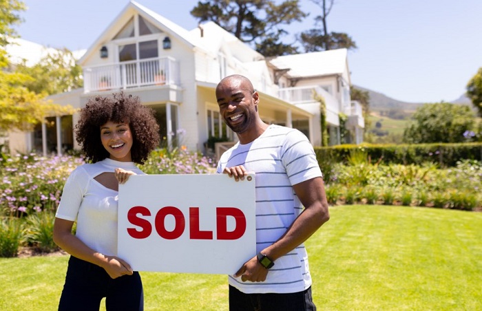 How Homeowners Can Simplify the Selling Process
