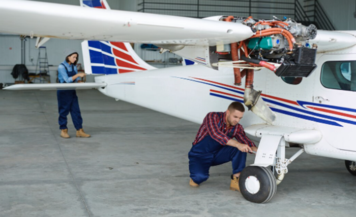 Choosing the Right Support Team for Your Aircraft