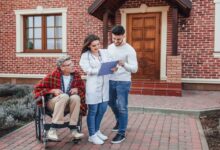 How Families Decide When Home Care Is No Longer Sufficient and Memory Care Becomes Necessary