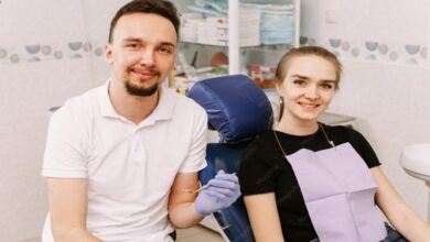 How Family Dentists Personalize Treatment For Implant Patients