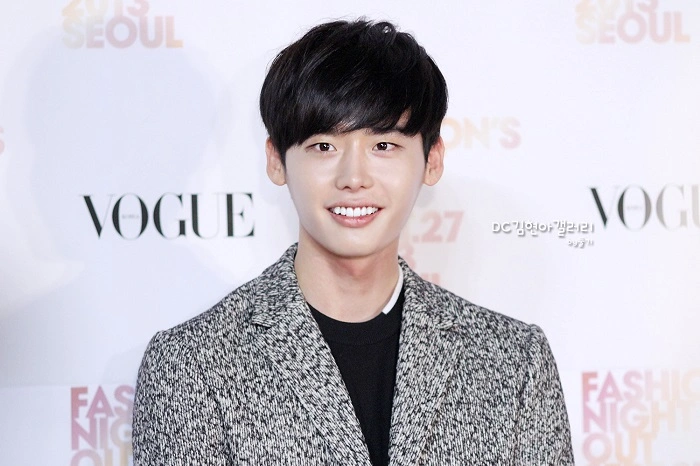 Lee Jong-suk's Bio/Wiki